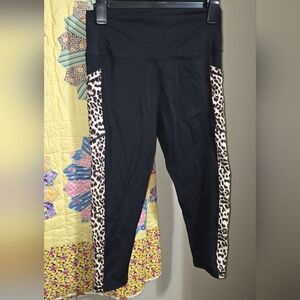 ZYIA Black and Brown Leggings with Sleek Design